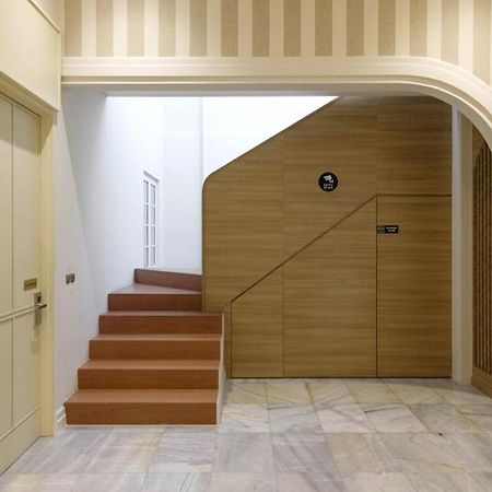 Casa Living Senopati Hotel Jakarta Exterior photo