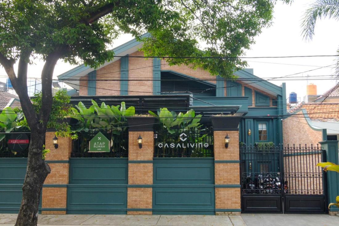 Casa Living Senopati Hotel Jakarta Exterior photo